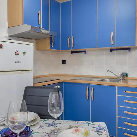 Apartamento With Sea View Or Outdoor Jacuzzi Novi Vinodolski