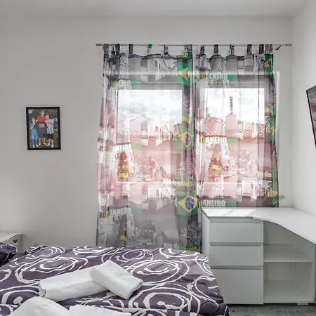 Apartament With Sea View Or Outdoor Jacuzzi Novi Vinodolski