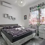 With Sea View Or Outdoor Jacuzzi *