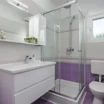 With Sea View Or Outdoor Jacuzzi 아파트