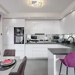 아파트 With Sea View Or Outdoor Jacuzzi 노비비노돌스키