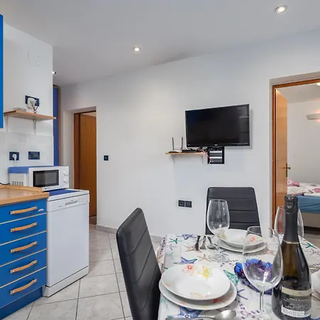 With Sea View Or Outdoor Jacuzzi Apartment