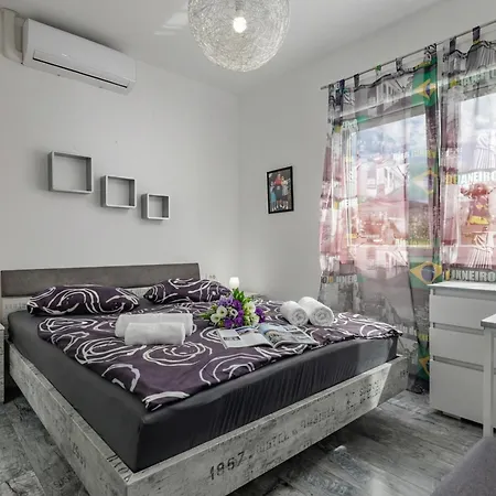 With Sea View Or Outdoor Jacuzzi *