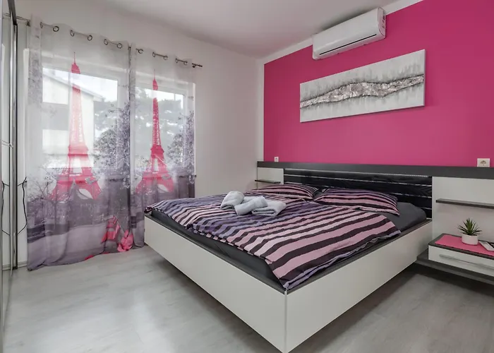 Apartment With Sea View Or Outdoor Jacuzzi *