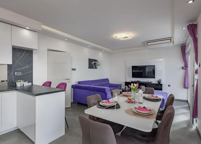 With Sea View Or Outdoor Jacuzzi